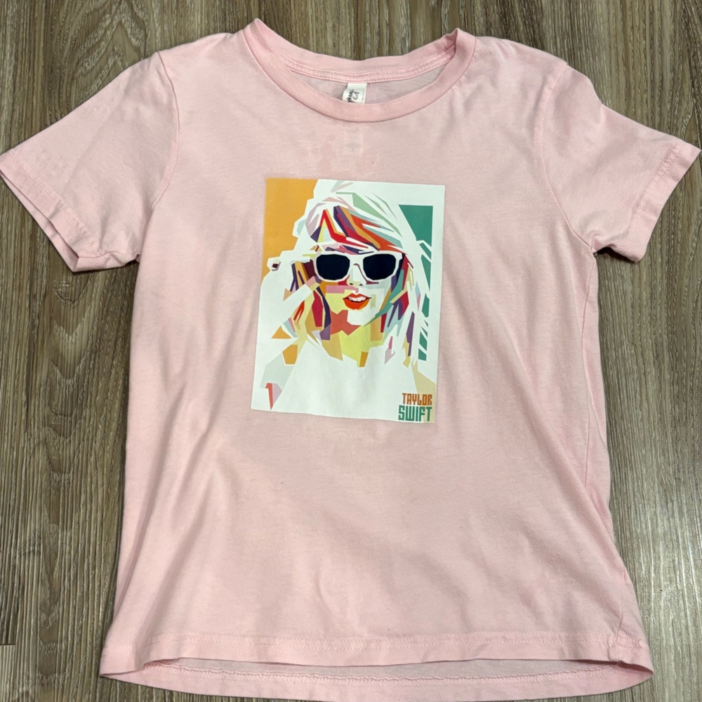 Taylor Swift Bella Canvas Light‎ Pink Kids T-Shirt with Graphic Youth 10-12
